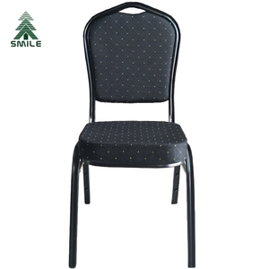 Vente en gros prix d'usine en Chine <span class=keywords><strong>chaise</strong></span> de banquet empilable en tissu rouge design moderne pour mariage à l'hôtel - Product Image 2