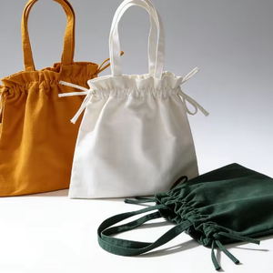 Sac fourre-tout en toile de coton écologique avec fermeture éclair et bandoulière personnalisable, idéal pour cadeaux et mariages (vente en gros) - Product Image 2