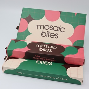 Caja Cuadrada Biodegradable de Diseño Personalizado, Caja de Cartón Plegable para Empacar Galletas, Dulces y Macarons - Product Image 1