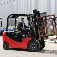 Chariot à palettes électrique japonais homologué, neuf et économique, 2 tonnes, moteur DC, transmission 4x4, pneus pleins, batterie au plomb-acide, levage 3m, commande manuelle 1