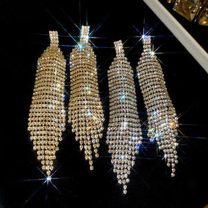 ダイヤモンド散りばめられた正方形の長いタッセルイヤリング女性のためのファッショナブルな気質 - Product Image 5