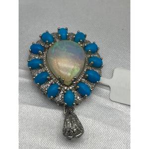 Colgante de Lujo en Plata de Ley 925 con Turquesa y Ópalo Blanco, Ideal para Regalos, Fiestas, Bodas, Compromisos, Ceremonias Religiosas y Eventos - Product Image 2