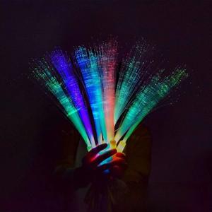 Werbe-Leuchtstäbe 3 Modelle Bunte LED-Glasfaserstäbe für Hochzeit Weihnachtsdekoration Party-Zubehör Leuchtstäbe - Product Image 5