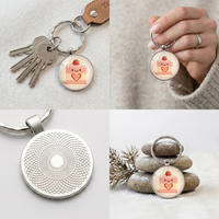 Porte-clés métallique personnalisable en forme de gâteau aux fraises rond, tendance et frais, pour bagages, décoration simple à suspendre