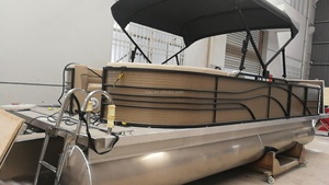 2024 nuevo barco <span class=keywords><strong>de</strong></span> esquí acuático <span class=keywords><strong>de</strong></span> velocidad rápida deportes acuáticos entretenimiento lancha eléctrica <span class=keywords><strong>alquiler</strong></span> <span class=keywords><strong>lujo</strong></span> ocio turismo pontón barco - Product Image 6