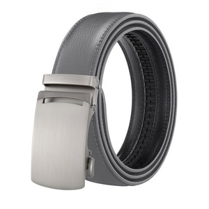 Cinturones de Cuero Vacuno para <span class=keywords><strong>Hombre</strong></span>, Nuevos, Venta al Por Mayor de Fábrica, Hebilla Automática de Aleación, Estilo Ejecutivo Juvenil - Product Image 5