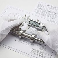 Tige de précision en acier inoxydable 316L usinée sur mesure par CNC pour systèmes de contrôle de fluides ±0,005 mm IATF 16949