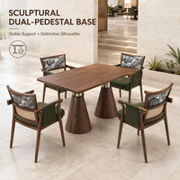 Ensemble de table et de chaises de restaurant au design minimaliste, robuste, durable et confortable, avec plateau en bois massif pour hôtel, banquet