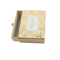 Boîte cadeau personnalisée avec motif floral doré pour coffret cadeau de parfum d'intérieur, vente en gros, directement de l'usine, emballage de parfum