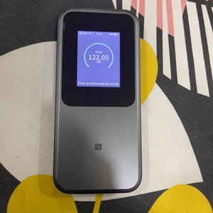 Routeur WiFi portable 5G débloqué ZTE U50 Pro 10000 mAh, charge rapide 27W, WiFi 6 3600 Mbps, point d'accès mobile 5G 4G, emplacement pour carte SIM MU5120 - Product Image 5