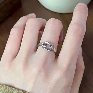 Anillo de Plata de Ley S925 con Diseño de Nudo Trenzado, Anillo Abierto para el Dedo Índice, Joyería Unisex para Uso Diario - Product Image 3