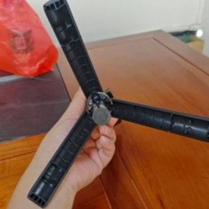 Bâton à selfie avec trépied et lumière LED F610 pour la photographie et l'inspection - Product Image 2