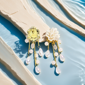 أقراط متدلية بشراشيب طويلة من الكريستال والزهور للنساء أقراط زفاف بيضاء عتيقة لؤلؤ متدلي - Product Image 5