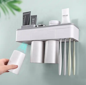 Tutti gli accessori per il bagno di vendita calda di orgoglio, vale a dire, <span class=keywords><strong>portabicchieri</strong></span> creativi a forza magnetica in <span class=keywords><strong>plastica</strong></span> 4 bicchieri di lavaggio porta spazzolini da denti - Product Image 5