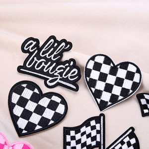 Patch brodé inspirant « Faith Over Fear » à thermocoller ou à coudre pour vêtements, sacs, décoration DIY, design brodé - Product Image 5