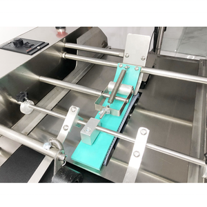 YAOMATEC Máquina de paginación transportadora de alta velocidad automática industrial personalizable para contar bolsas de plástico papel y tarjeta - Product Image 6