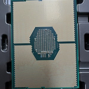 Energy-Efficient <strong>Intel</strong> Xeon Platinum 8280L | 4.0GHz AVX-512 <strong>Support</strong> | Ideal For <strong>Virtualization</strong>/HPC - Product Image 5