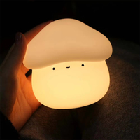 Lampe de chevet pour enfants en forme de champignon mignon en silicone souple, avec commande tactile, rechargeable, lumière chaude, décoration de chambre d'enfant