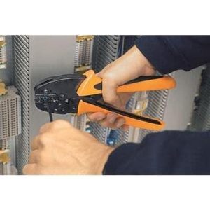 Herramienta de crimpado frontal de acero industrial Weidmuller para cables de 16 AWG - Product Image 2
