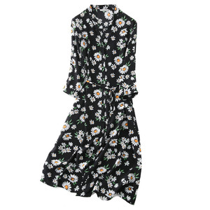 Abito Midi in Seta di Gelso con Stampa Margherita a Maniche Lunghe da Donna, con Cintura, Lusso Estivo 2024 - Product Image 6