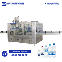 Hoogwaardige snelvulinstallatie voor waterafvulling XGF32-32-10 16000-17000BPH met consistente, zeer nauwkeurige vultechnologie