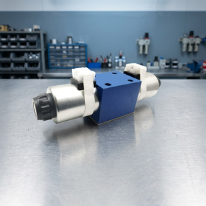 Vanne de commande directionnelle hydraulique Radwell R900589988, pièce de rechange pour Rexroth, 1 pièce, fabriquée en Chine - Product Image 2