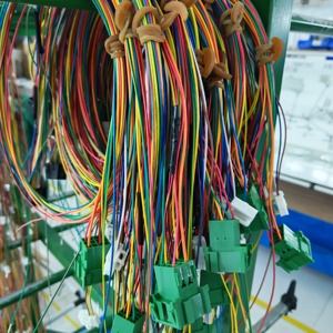 Op maat gemaakte pedaalbedrading voor elektronische toepassingen in auto's en motoren, nylon/PVC isolatie, IP66 geclassificeerd - Product Image 4