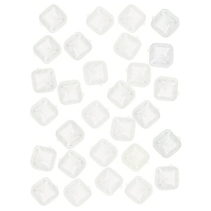 Vente en gros de glaçons en plastique blancs transparents réutilisables pour boissons - Product Image 1
