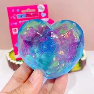 ของเล่นบีบคลายเครียดรูปหัวใจพีชเพชรแบบใหม่ น่ารัก บีบแล้วคืนตัวช้า - Product Image 3