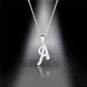 Collana con Ciondolo Lettera Iniziale A-Z in Lega per Donna, Personalizzabile, Regalo Trendy per Amici <span class=keywords><strong>e</strong></span> Innamorati - Product Image 4