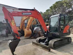 รถขุดขนาดเล็ก Doosan Dx60 น้ำหนักใช้งาน 6 ตัน เครื่องยนต์คัมมินส์ พร้อมบุ้งกี๋ขุดขนาด 0.2 ลูกบาศก์เมตร - Product Image 2