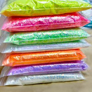 <span class=keywords><strong>Glitter</strong></span> Holográfico Grueso Brillante y Colorido al por Mayor, 1 kg, <span class=keywords><strong>Glitter</strong></span> Grueso Mixto para Vasos con Efecto Nieve - Product Image 6