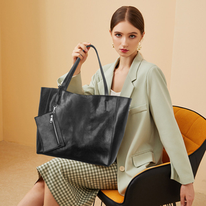 Fábrica China <span class=keywords><strong>al</strong></span> <span class=keywords><strong>por</strong></span> <span class=keywords><strong>mayor</strong></span> de cuero genuino negro señora bolso de mano para mujer - Product Image 2