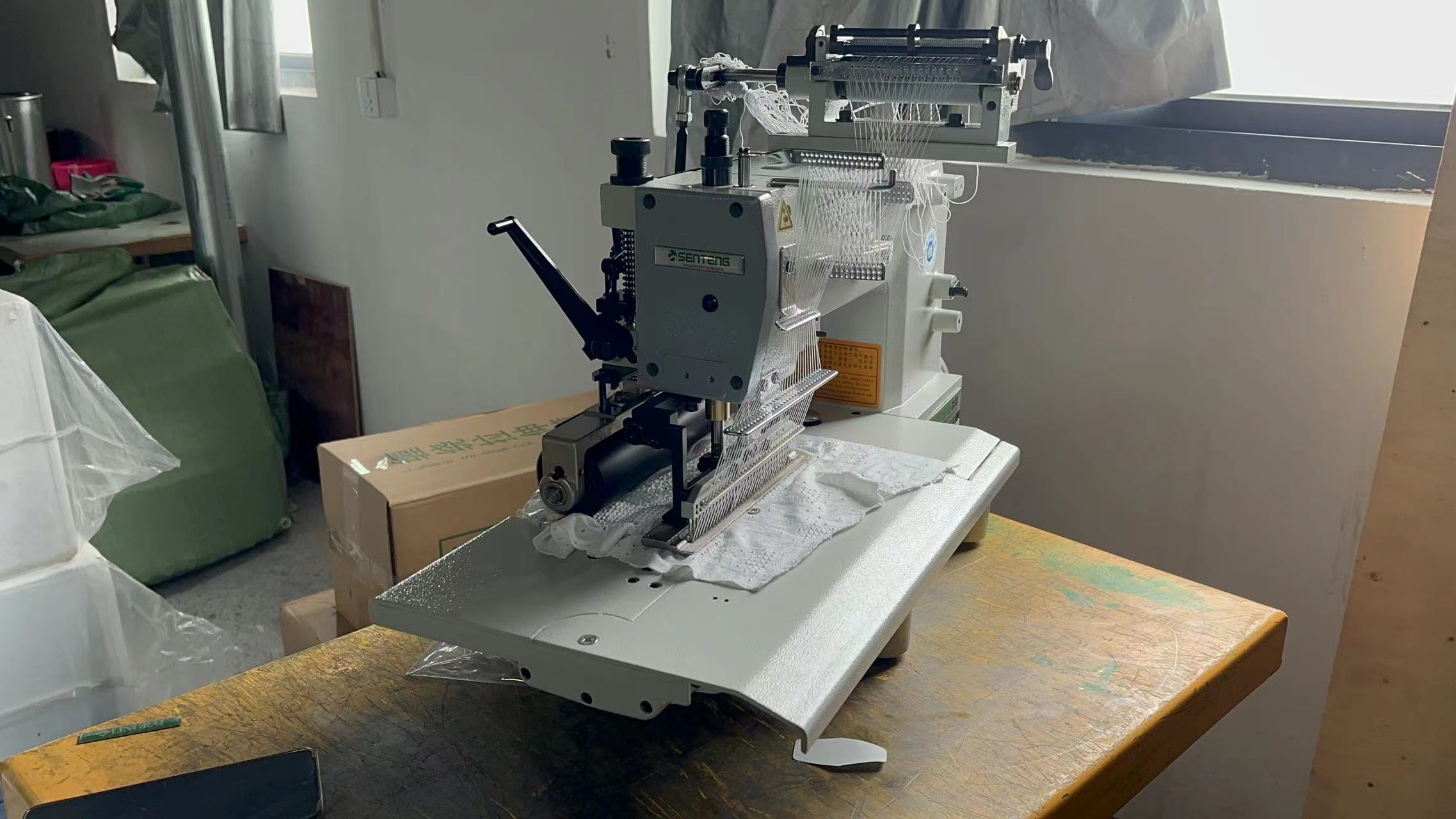 ST- 008-33048P/VSQ 33 Needle Elastic Sharring Sewing Machine