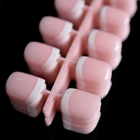 120pcs French Tip Press on Nails Short pré-conçu faux ongles en acrylique naturel Ensemble de faux ongles courts en acrylique