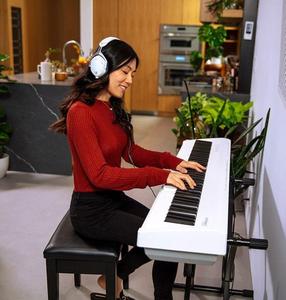 <span class=keywords><strong>Roland</strong></span> FP30X <span class=keywords><strong>Piano</strong></span> Numérique Électrique 88 Touches Lestées pour Débutants - En Stock - Product Image 5