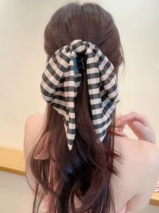 Accessoires de mode pour cheveux : Grande pince à cheveux en tissu avec nœud noir, rouge et blanc, à ressort, pour femmes - Product Image 2