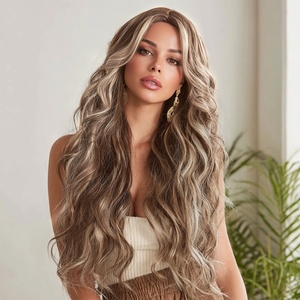 Nuova Parrucca SMILCO 2026 per Donne, Modello SM9204M, 13*3 Lace Front, <span class=keywords><strong>Capelli</strong></span> Ondulati Ricci Grigio-Marrone Sfumato - Product Image 5