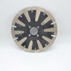 Hojas de sierra curvas de nuevo tipo de grado industrial Excelente rendimiento para corte de granito de mármol Soporte personalizado OEM - Product Image 4