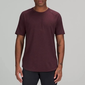 T-shirt Homme Personnalisé en Polyester/Coton Respirant à Séchage Rapide pour la Course à Pied, Coupe Classique Légère – Vente en Gros - Product Image 6