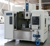 Fraiseuse verticale CNC 3 axes Luzhong VMC850 avec système de commande GSK, broche BT40, broche simple, légère et haute performance