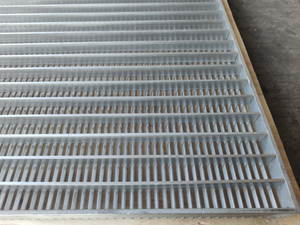 Op Maat Gemaakte Roestvrijstalen Overlooprooster Voor Zwembad-En Fonteindrainage - Product Image 6