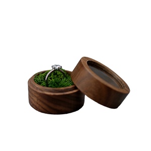 Caja de Anillo de Madera Maciza de Nogal Negro, Caja de Joyería de Alta Calidad, Cajas de Regalo Redondas al por Mayor - Product Image 1