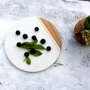Tábua de Corte Redonda de Mármore <span class=keywords><strong>100</strong></span>% Natural com Design Popular Estilo Nórdico e Base de Acácia para Uso Doméstico - Product Image 2