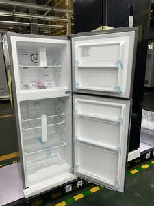 Réfrigérateur compact sans givre avec <span class=keywords><strong>distributeur</strong></span> <span class=keywords><strong>d</strong></span>'<span class=keywords><strong>eau</strong></span>, en acier inoxydable, 210 L - Product Image 4