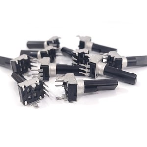 Potenciómetro Rotatorio Vertical de Película de Carbón DB-09K de 3 Pines y 9 mm B103k Fabricado en China para Audio de Automóvil - Product Image 4