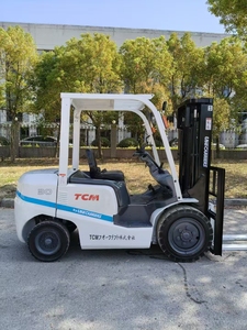 Chariot élévateur TCM FD30 Diesel de 3 tonnes d'occasion Modèle japonais en bon état avec composants centraux Moteur de boîte de vitesses à vendre - Product Image 2