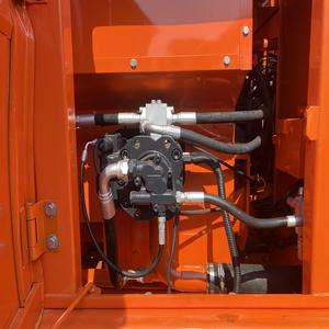 Doosan DX150LC 15Ton Excavadora usada de alta calidad Nueva llegada Horas bajas Bomba de motor de marca original de Corea Certificado CE - Product Image 6