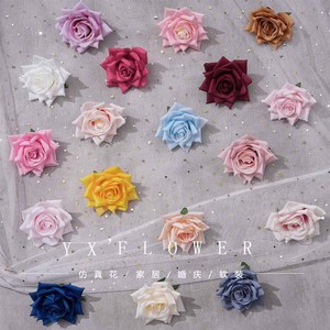 Tête de rose artificielle Yixuan en soie, fleur réaliste pour décoration de mariage et de maison - Product Image 1