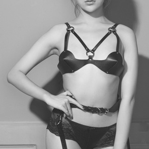 Ginya Bdsm Fashion Bh Eenvoudige Avant-garde Sexy Ondergoed Zacht Koeienhuid Zwart Leer Dames Erotische Bh Vrouwelijke Sexy Bh Voor Seks - Product Image 4